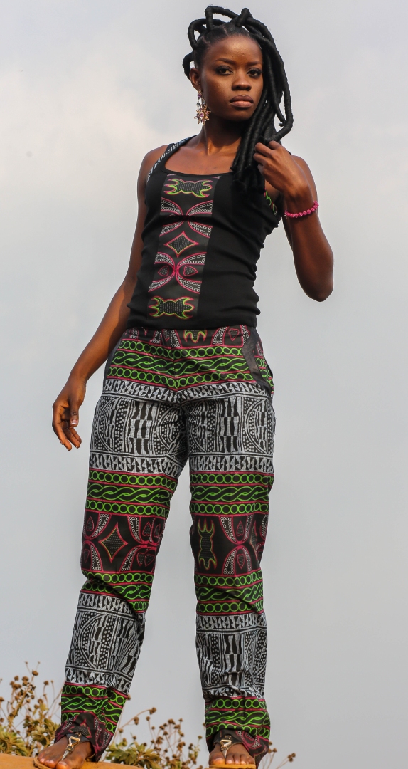 Ensemble T-Shirt et pantalon